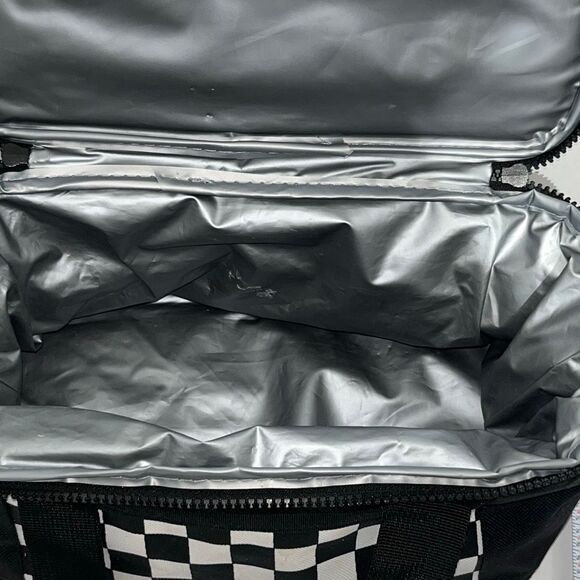 VANS Off The Wall Black White Checkerboard Rectangular Insulated Cooler Bag - Picture 7 of 10